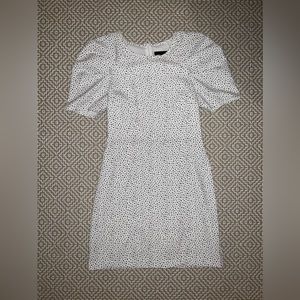 NWOT Puff Short Sleeve Dress